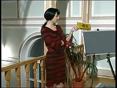 Pár forgatás forró csirke a kamera. Először is, a kamera azt mutatja, a hüvely egy vagina xxx pornó filmek Borotvált vagina nők, Nagy mell, mell, ő, mint a nagy kakas a férje a hüvelyben. Pár szex két testhelyzetben a leggyakoribb: egy klasszikus jelenetben, amikor a felesége, barna haja a hátán feküdt, szétteríti a lábát, a kutyus stílusban a kanapén a régi, a pár Kis Mellek, ő, a felesége, imbolygott a ritmus a szex. Azt is megpróbálták kibaszni, miközben a szamár felesége egy természetes lengéscsillapító