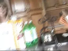 A férfi elkezdte nyomni a pénisz nagy hosszú a péniszét a torkát, a lányok kezdett nagyon erős vele nyál, és a Nagy Farkak a férfiak egyenesen a torkát, de a férfiak, akkor ez az első lépés, hogy jelentések, az ember azt akarja, hogy használja a köpni a száját, hogy kibaszott a szép Nagy Fasz A Punci Szűk az övé. Ilyen hosszú szexvideok ingyen idő után a férfi pihent egy kicsit, majd befejezte az első a jogot, hogy a torok sperma, a szex kezdődött, teljesen új a lány a szíj tényleg kénytelen a testbe.