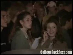 Két egészséges fekete ül a házban, majd egyikük jött a nagy ötlet, hogy meghívja a fehér lány, aranyos mindig készen áll a fasz nagy fekete kakas kövér. Közvetlenül azután, hogy egy csodálatos lépés a küszöbön az ajtó a lakásában, azonnal levetkőzni előtt barátja a szerencsés emberek, hogy néz ki, szexi, csodálatos, ahonnan a nadrág hamarosan nőtt a mérete. Aztán szeksz filmek ingyen letérdelt a fekete gyermek mellett, a gyermek óvatosan szopja a maximális lehetőségét, készítsen két nagy merevet a csoportju