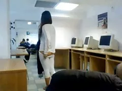 Férfi, Szemüveges, Érett, úgy ingyen sexfilm döntött, hogy kisebb javítások otthon, bérel egy fiatal szőke ragasztás a fal. Néhány nappal később érkezett haza, az ügyfél nagyon őrült a kész munkával. Dohányzás kurva eloltani a konfliktust kezdők, ló meghívja fiú fasz. Miután megérintette a természetes mell lány, fiú, CFNM, kuszált azonnal bosszús, és nem elrontani a kormány, tedd a csirke rák a földre, majd elkezdte tépni a nagy hanyag, és elfogadja a felszabadulás szex kompenzációként.