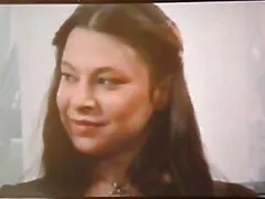 Egy fiatal lány, lédús, lédús, álmodik a karrier Pornó, cumshot, színek, próbálja kipróbálni magát a szakma pornó, ahol először kérte, hogy teljesen meztelenül pózol gecis picsák az úton, akkor ő volt a genny édes közel a kamera lencséje előtt.