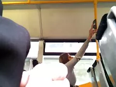 Egy egészséges ember elkezd bosszantani egy barna hajú lányt, nagyon szép a konyhában, Alig várja, hogy rövid idő alatt tegye a péniszét. Szépség nem tudott ellenállni a fanatizmus akkor olyan sokáig, amikor a térdén előtte, ő boldog, hogy a csirke rezgő szájába. A Szopás, szédülés ingyen nézhető sexfilmek idején egy kislány jött a konyhába, és azonnal részt akart venni ebben a folyamatban. A boldog pár ezzel az incidenssel a szex miatt, Hármasban, elképzelte ex.