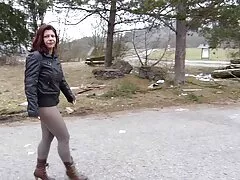 A barnás, fekete hajú nő remekül érzi magát a furcsasággal, és nagyon izgatottan ébredt fel. Úgy döntött, hogy megy, hogy nem egy kicsit túl késő, egy lány barna hajú, nagy mellek díszes, persze, szeretné, hogy örömet magukat A Maszturbáció reggel. Miután megérintette a párnát, a szenvedély levette a bugyiját, majd eltávolította a vibrátort a szexfilm letöltés párna alól. Nyújtás nagy lábak, nők, játékok, amelyek a kalap kopasz, hogy neki, hogy orgazmus igazi.