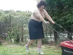 sétál az utcán, egy férfi beszél, hogy egy gyönyörű lány, egy rövid szoknya, fekete ember úgy döntött, hogy visszatérjen közel beautiful, hogy megtalálja a módját, hogy megismerjék a lány. A szépség kiderül, hogy a barna hajú lány, egy szőke lány hátszegi melinda azt javasolta, hogy egy férfi szexeljen vele, ha elhagyta őt enni az étteremben, és amikor elfogadta, egy csodálatos kezdet egy ember számára, aki az út mentén játszik, majd a férfiak, akik a gyönyörű ismeretlent akarják hozni a lakásában, hogy tov