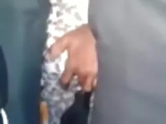 A férfi meghívja az egyszerű lányt a barlangjába. Miután néhány pohár bort, haj barna lehetetlen tagadni a barátnője dugni. A szexi nő figyelme kegyetlen viccet játszik vele. A sexfilm magyarul Szűz nem figyel a rejtett kamerára, hanem az internet csillagává válik, miután videót tett közzé az interneten.