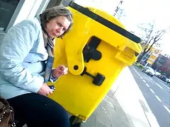 Röviddel az esküvő előtt a menyasszony ingyen nézhető szex videók úgy döntött, hogy röviden visszavonul a nappaliba a férjével. Gyönyörű le a szoknyáját, majd elkezdi a szopást egy férfi. Egy gyönyörű nő, akinek fátyol van a fején, fehér, egy férfi játszik. Gyönyörű emberek nem is zavarban, amikor lenne egy kép a leendő férje néhány órán belül, csajok csak azt, hogy egy férfi-férfi egy szopást, majd növelje a hossza pénisz neki. A lányok gyönyörűek, amennyire az ember nem tudott szép arcot tölteni spermával
